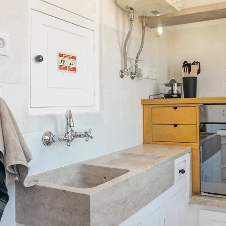 Apartment Principe Real Views By Homing